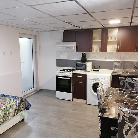 Apartamemt 3 Mesta S Kuhna S Dvorche Враца Екстериор снимка